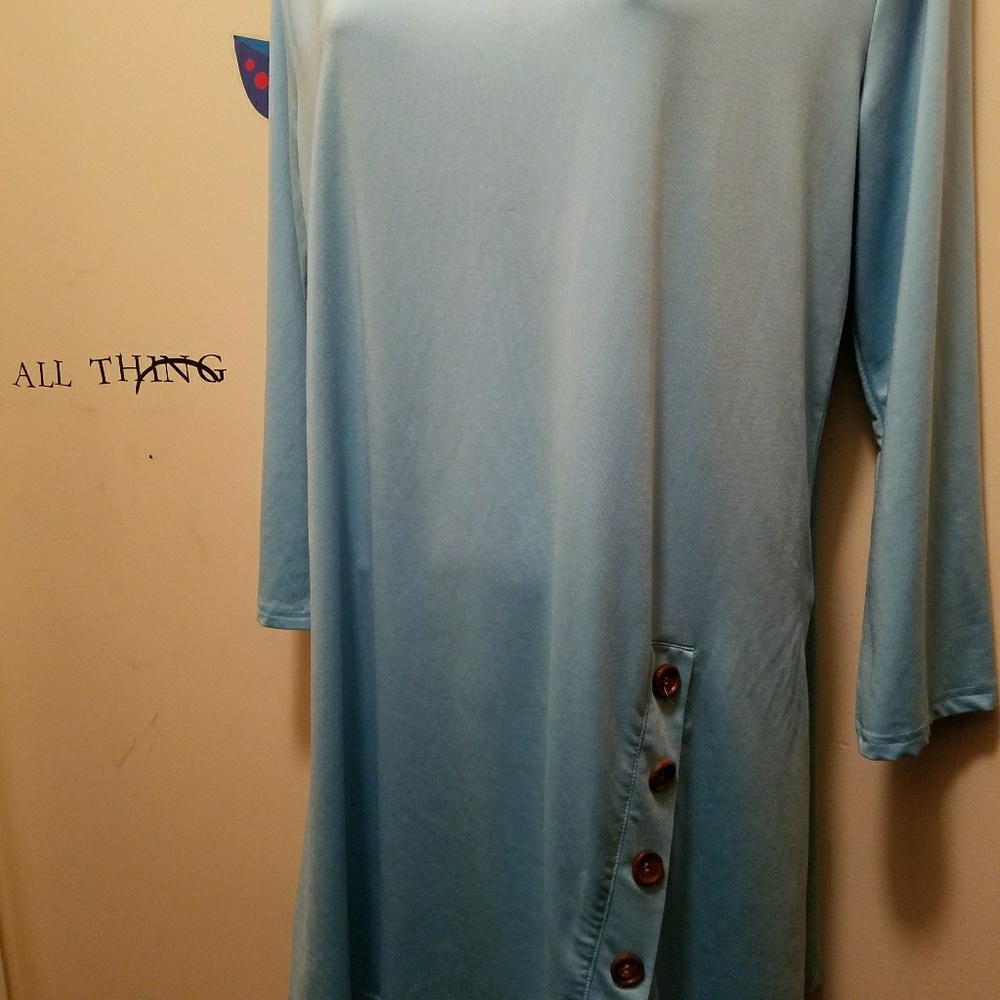 Blouse - Picture 2 of 3